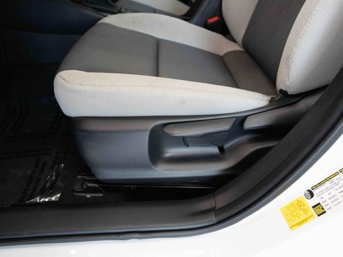 Used 2025 Toyota Corolla LE w/ LE Premium Package FWD image 12