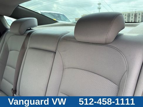 Used 2016 Chevrolet Malibu LT w/ Driver Confidence Package FWD image 26