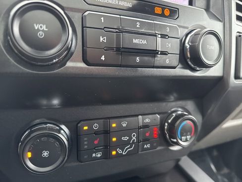 Used 2022 Ford F250 XLT w/ XLT Premium Package image 21