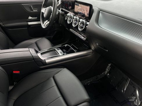 Certified 2025 Mercedes-Benz GLA 250 image 14