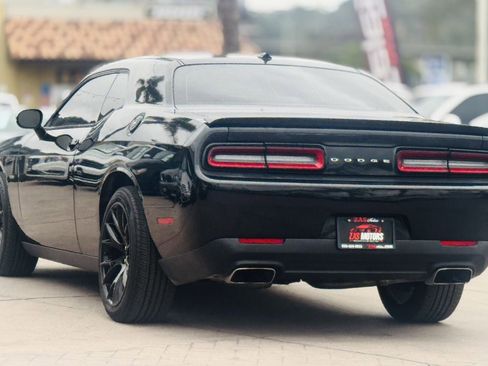 Used 2015 Dodge Challenger R/T w/ Quick Order Package 28B R/T image 7