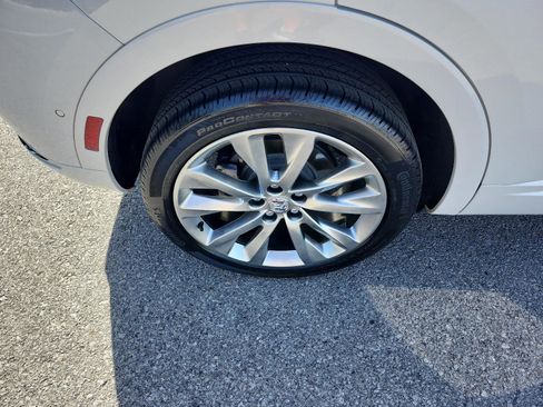 Certified 2023 Buick Envision Avenir image 6