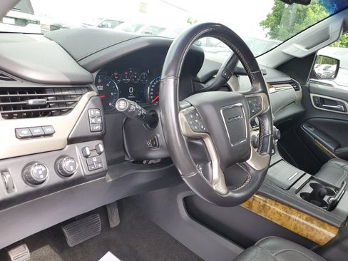 Used 2017 GMC Yukon XL Denali w/ Open Road Package AWD/4WD image 20