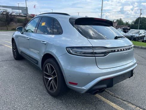 Used 2023 Porsche Macan Turbo AWD/4WD image 6