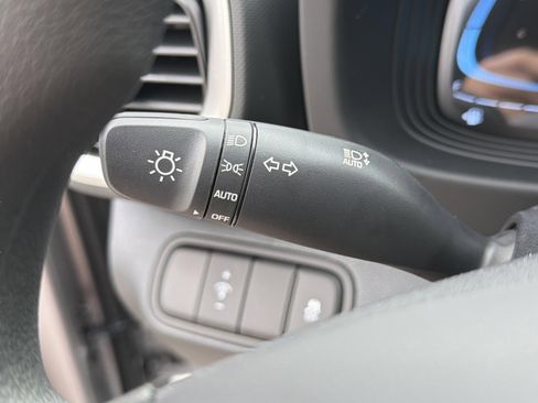 New 2026 Hyundai Venue SE FWD image 29