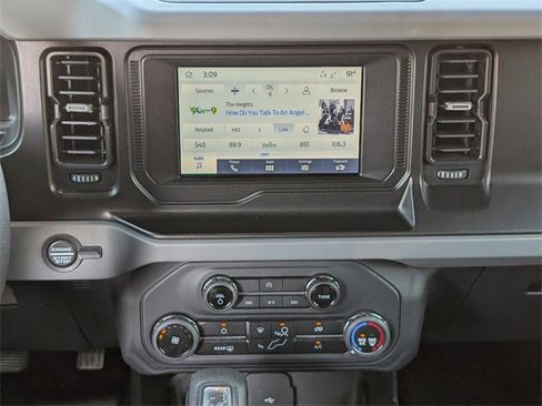 Used 2022 Ford Bronco 4-Door image 15