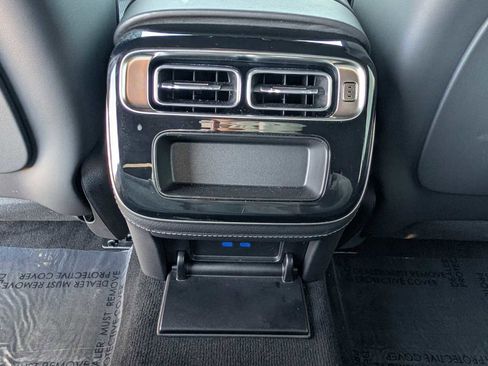 Used 2025 Mercedes-Benz S 580e 4MATIC Sedan image 26