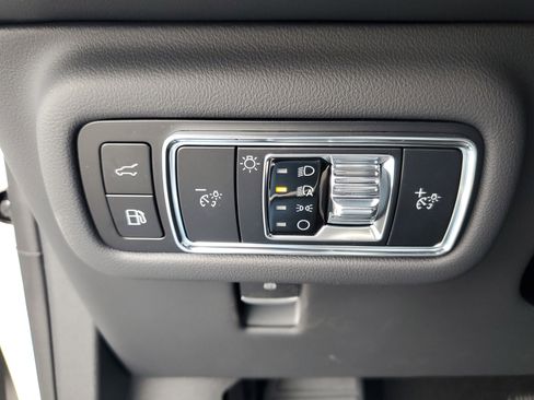 New 2026 Lincoln Nautilus Reserve w/ Jet Appearance Package image 14