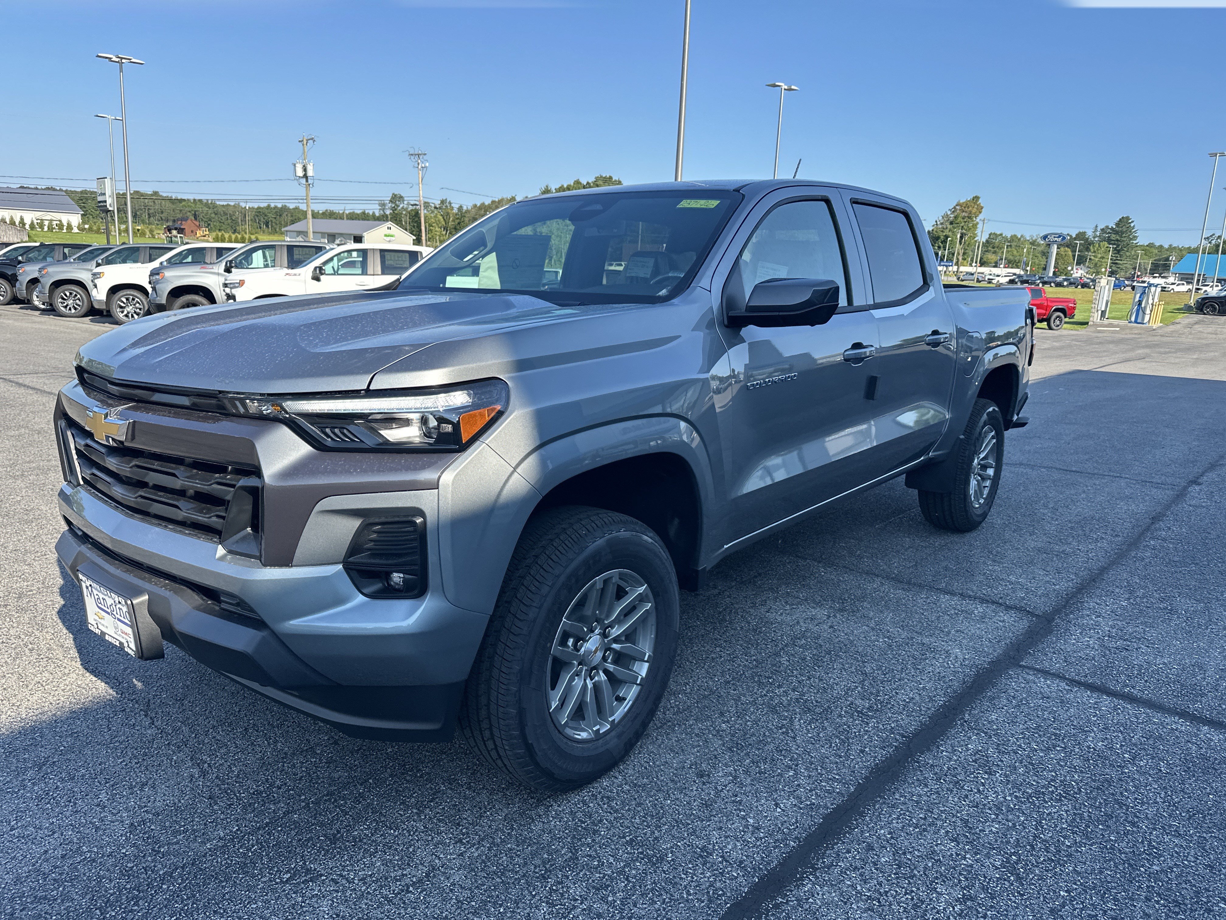 New 2026 Chevrolet Colorado LT w/ LT Convenience Package AWD/4WD image 3