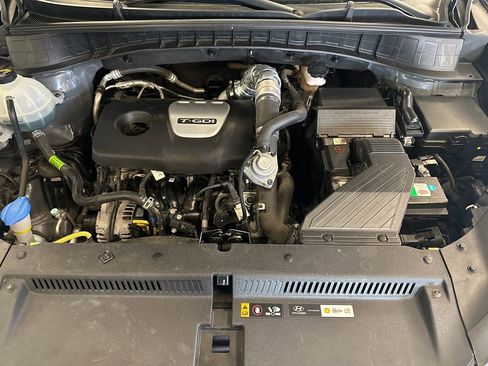 Used 2018 Hyundai Tucson Value w/ Cargo Package AWD/4WD image 23