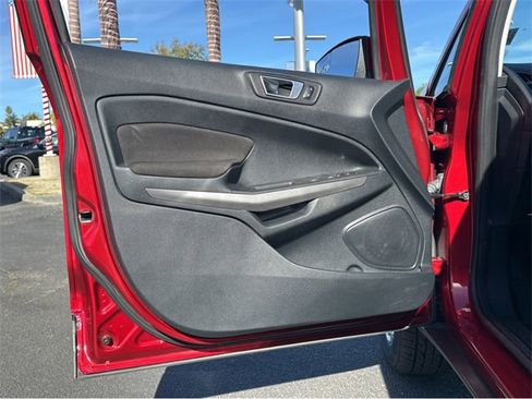 Used 2018 Ford EcoSport SE image 33