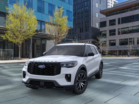 New 2026 Ford Explorer ST-Line AWD/4WD image 2