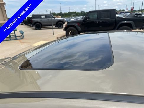 Used 2024 MAZDA MAZDA3 s AWD/4WD image 9