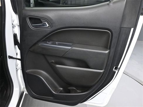 Used 2022 Chevrolet Colorado LT w/ Safety Package image 20