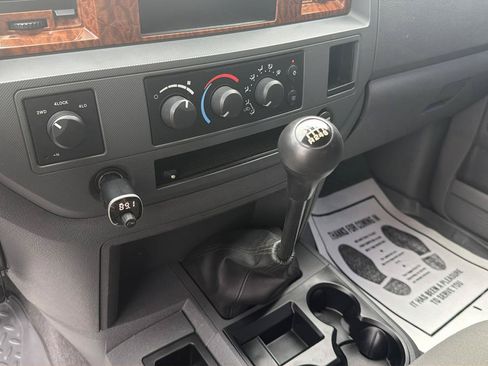 Used 2006 Dodge Ram 3500 Truck SLT AWD/4WD image 12