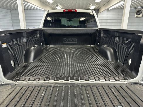 Used 2019 Chevrolet Silverado 1500 LT w/ All Star Edition image 21