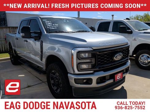 Used 2023 Ford F250 XL w/ STX Appearance Package image 1