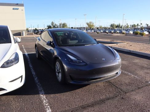 Used 2022 Tesla Model 3 Long Range image 3