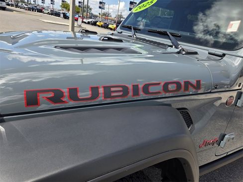 Used 2025 Jeep Wrangler Unlimited Rubicon w/ Safety Group image 4