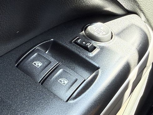 Used 2021 Chevrolet Colorado LT w/ Fleet Safety Package RWD image 22