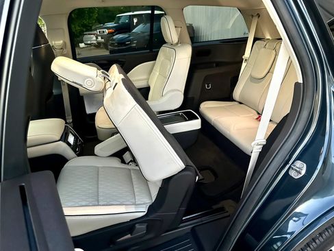 Used 2020 Lincoln Aviator Black Label AWD/4WD image 13