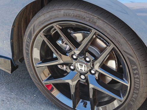 Used 2025 Honda Civic Sport image 12