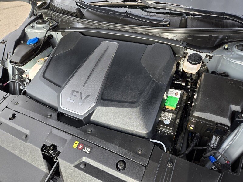 Certified 2023 Kia EV6 Wind RWD image 17
