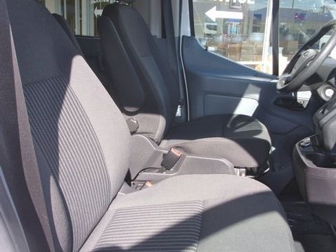 Used 2019 Ford Transit 350 XL image 23