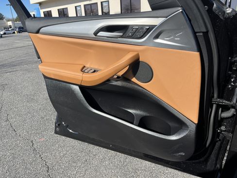 Used 2025 BMW X4 xDrive30i image 16