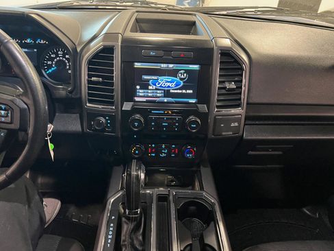 Used 2015 Ford F150 XLT w/ Equipment Group 302A Luxury image 16
