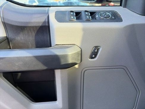 Used 2019 Ford F150 XL w/ Equipment Group 101A Mid AWD/4WD image 14