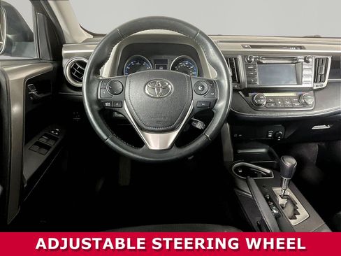 Used 2018 Toyota RAV4 XLE AWD/4WD image 8