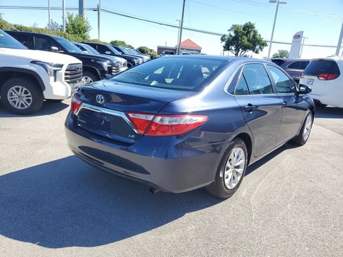 Used 2016 Toyota Camry LE FWD image 4