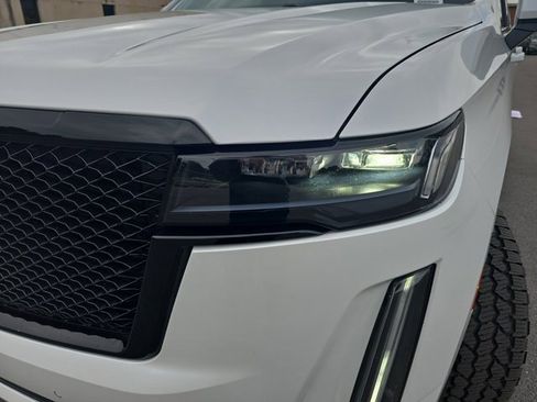 Certified 2023 Cadillac Escalade ESV Sport Platinum image 33