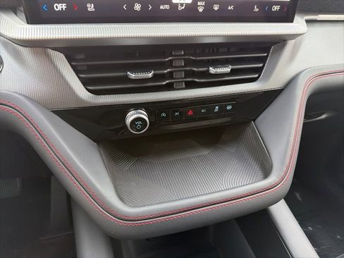 New 2026 Ford Explorer ST-Line image 15