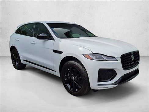 Certified 2026 Jaguar F-PACE R-Dynamic S AWD/4WD image 3