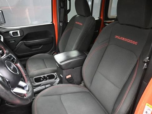 Used 2018 Jeep Wrangler Unlimited Rubicon AWD/4WD image 13