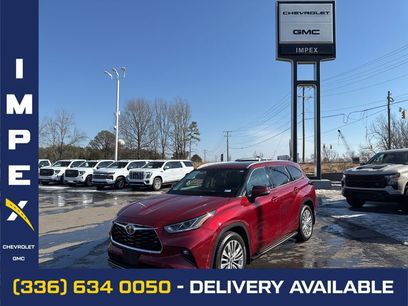 Used 2022 Toyota Highlander Platinum