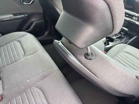 Used 2025 Kia K4 EX FWD image 33