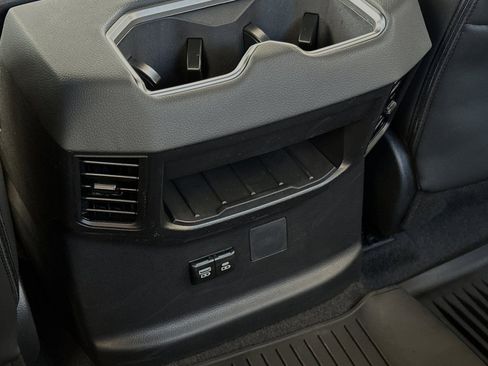 Used 2025 Toyota Tundra Limited image 15