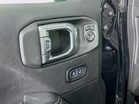 Used 2023 Jeep Wrangler Unlimited Sahara w/ Cold Weather Group AWD/4WD image 15