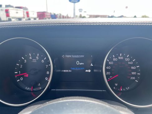 Used 2017 Ford Mustang Shelby GT350 w/ Electronics Package RWD image 22