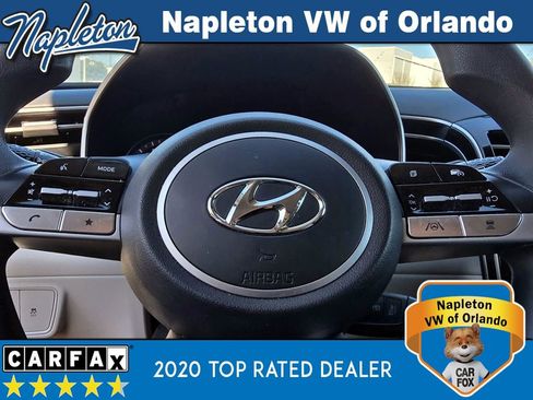 Used 2024 Hyundai Tucson SE image 12