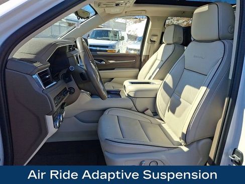 Used 2021 GMC Yukon Denali w/ Denali Ultimate Package image 19