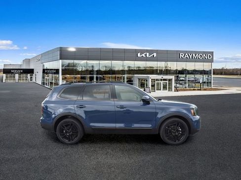 Used 2025 Kia Telluride SX Prestige X-Line AWD/4WD image 2
