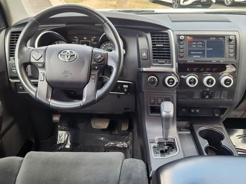 Used 2022 Toyota Sequoia TRD Sport AWD/4WD image 15
