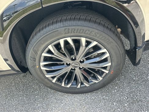 New 2026 Nissan Rogue Platinum image 11