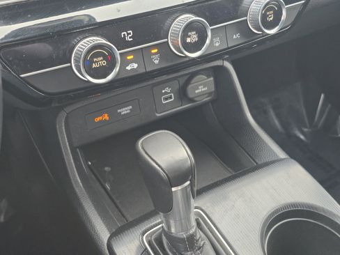 Certified 2022 Honda Civic Sport image 27