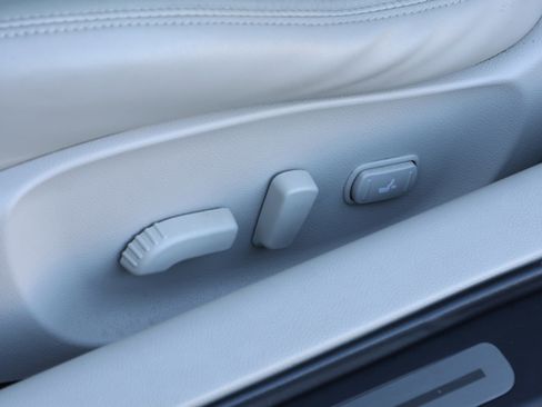 Used 2013 INFINITI G37 x w/ Premium Pkg image 31