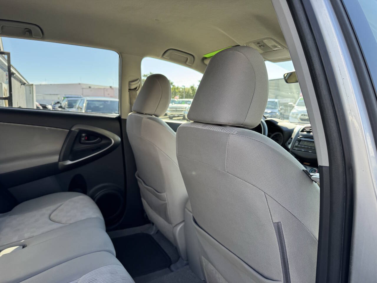 Used 2012 Toyota RAV4 FWD w/ Value Pkg image 31